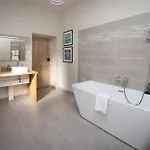 Maison Du Canal Du Midi قرقشونه