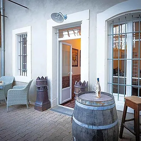 Maison Du Canal Du Midi Couette-café