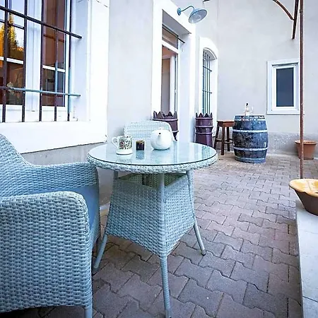 Maison Du Canal Du Midi Couette-café Carcassonne