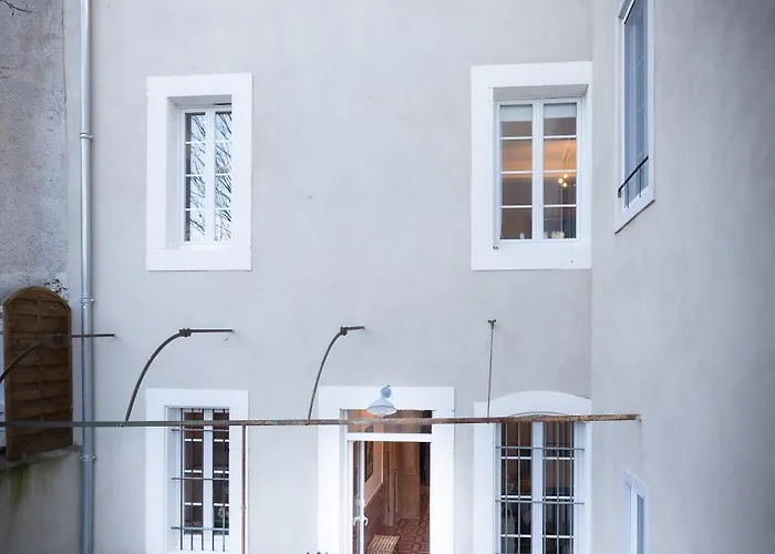 Maison Du Canal Du Midi Bed & Breakfast