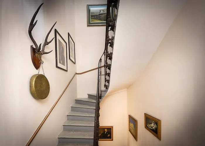 Maison Du Canal Du Midi Bed & Breakfast 3*